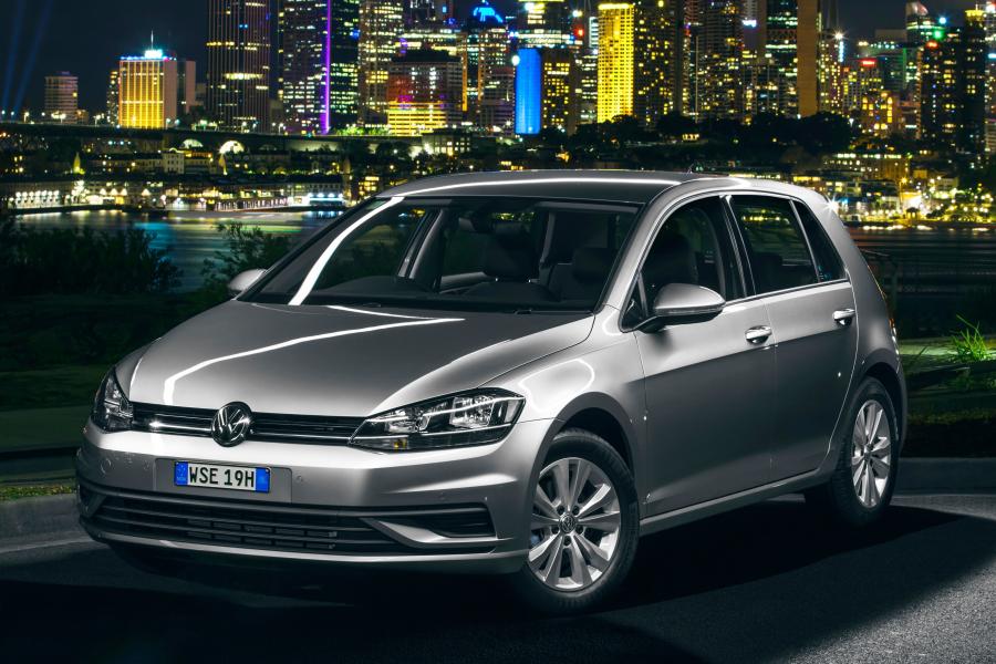  Volkswagen Golf TSI 5-Door 2017 года  (AU) (фото 10 из 21)